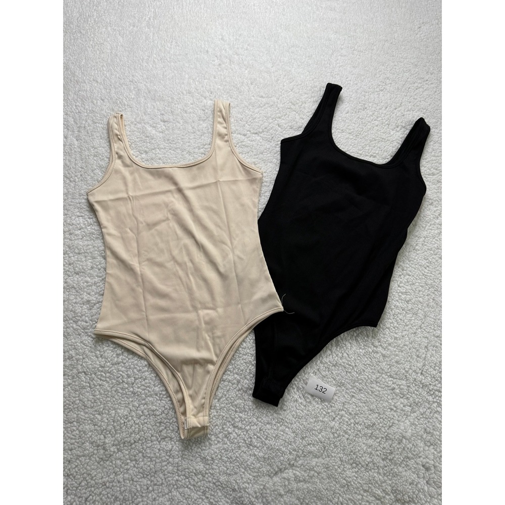 Ribbed Sleeveless Bodysuit Tank 2 Pack Women Medium Black Tan NWOT 132